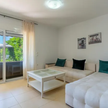 Paliouri Villas Vila *