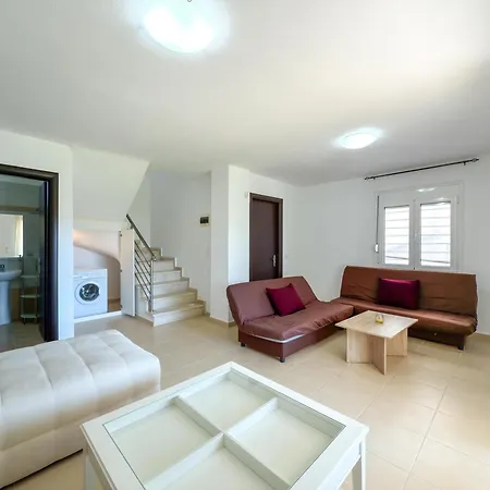 Paliouri Villas فيلة