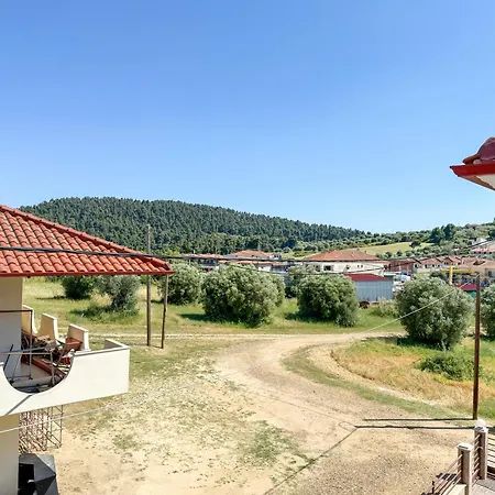 فيلة Paliouri Villas *